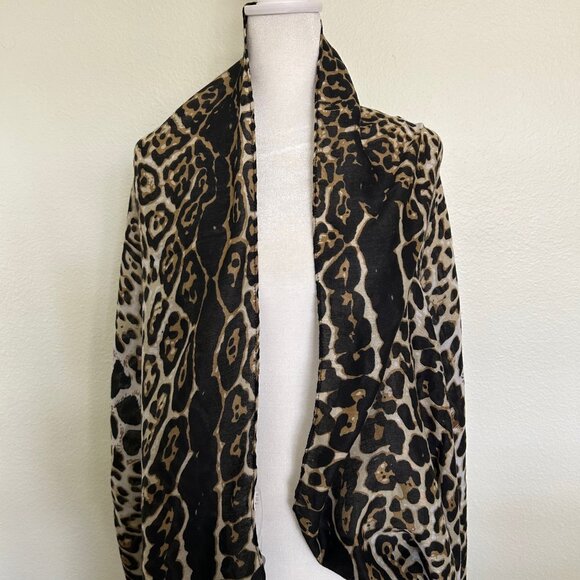 Kendall & James Scarf Pashmina Style Leopard Animal Print Raw Hem Shawl Wrap OS - Picture 3 of 6